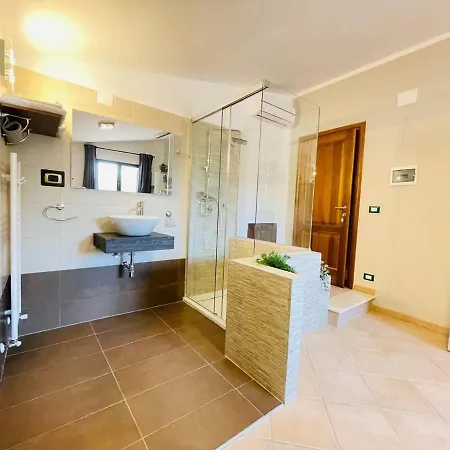Captivating 5-Bed Villa In Sulmona A Place To Be!