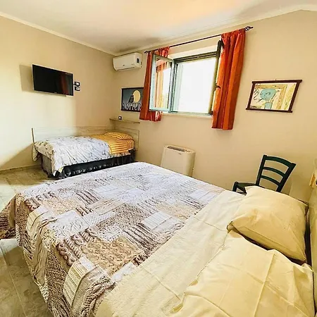 Captivating 5-Bed Villa In Sulmona A Place To Be! Vila *