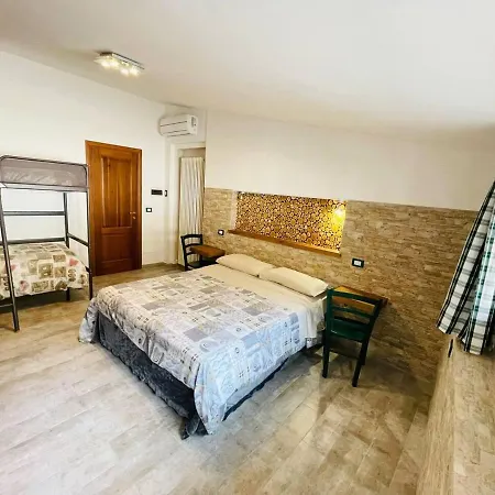 Captivating 5-Bed Villa In Sulmona A Place To Be! Vila Sulmona